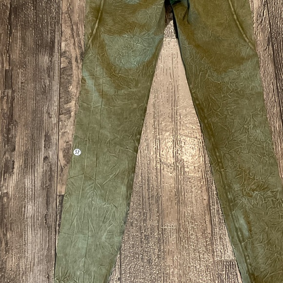 Like New, Fast and Free HR Tight 25”, SZ 4, MSRP $138 - Picture 7 of 8